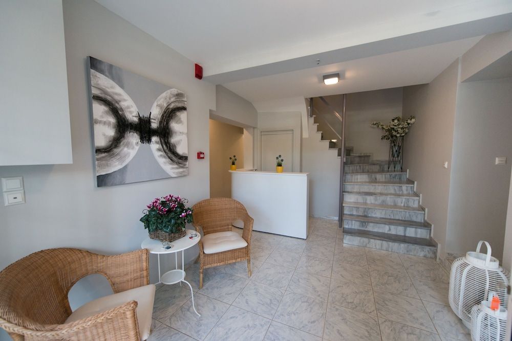 Regalo Apartments 2