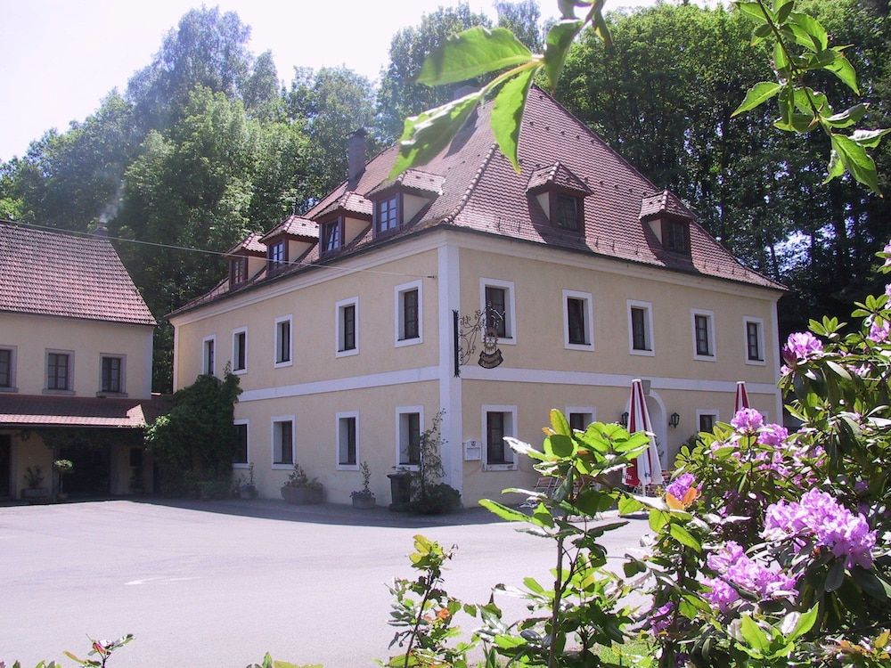 Landhotel Kahrmühle 3 estrellas en Pressath