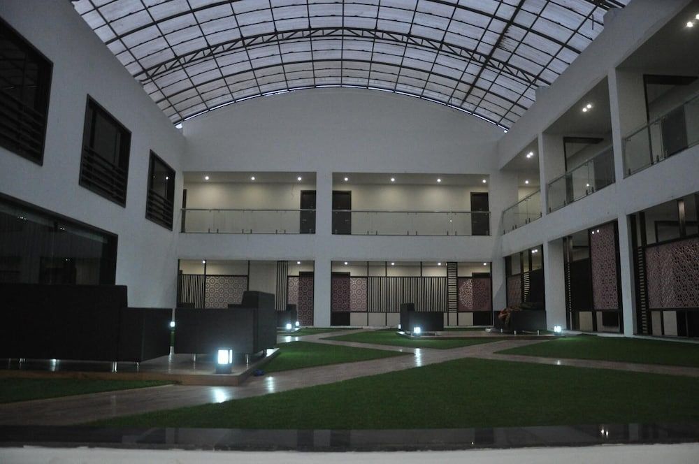 The Divine Resort 2