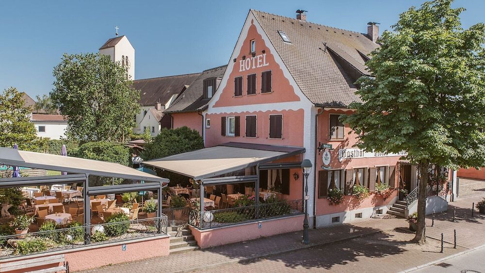 Hotel-Restaurant Gasthof Adler 2 estrelas em Neuenburg am Rhein