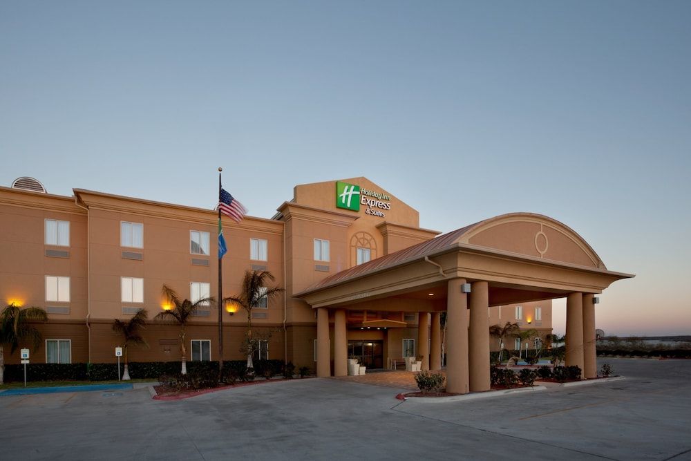 Holiday Inn Express & Suites Zapata by IHG 2 estrellas en Zapata
