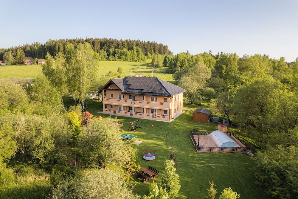 Apartmány Nad Rybníky -1 estrellas en Horní Planá