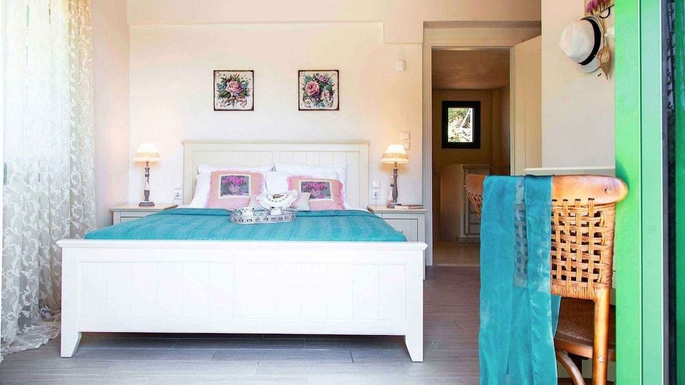 Ktima Aniforeli Luxury Villas 2