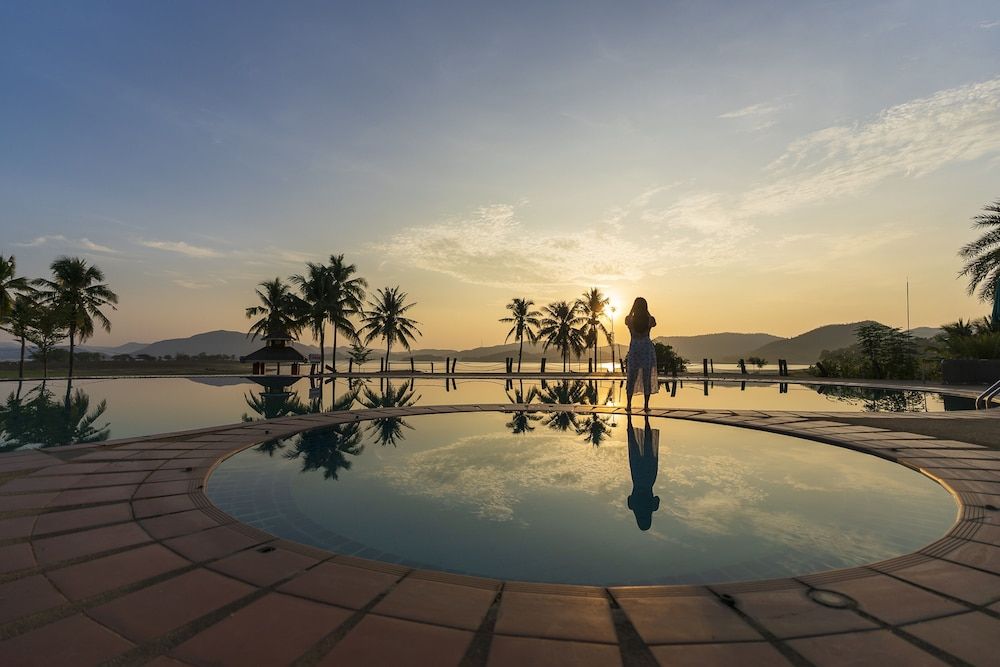 Kaengkrachan Boathouse Paradise Resort 3 estrellas en Kaeng Krachan