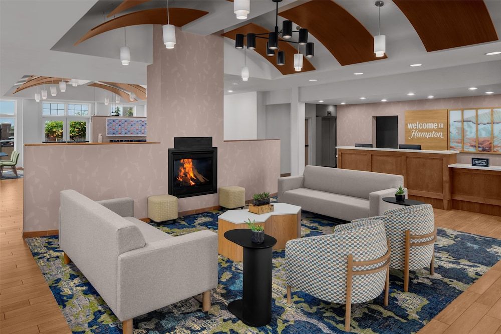 Hampton Inn & Suites Orem 2