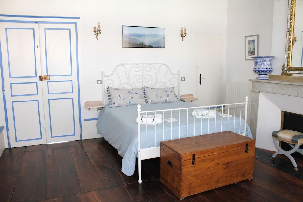 Chambres d'Hôtes l'Enclos des Jacobins -1 estrelas em Saint-Girons