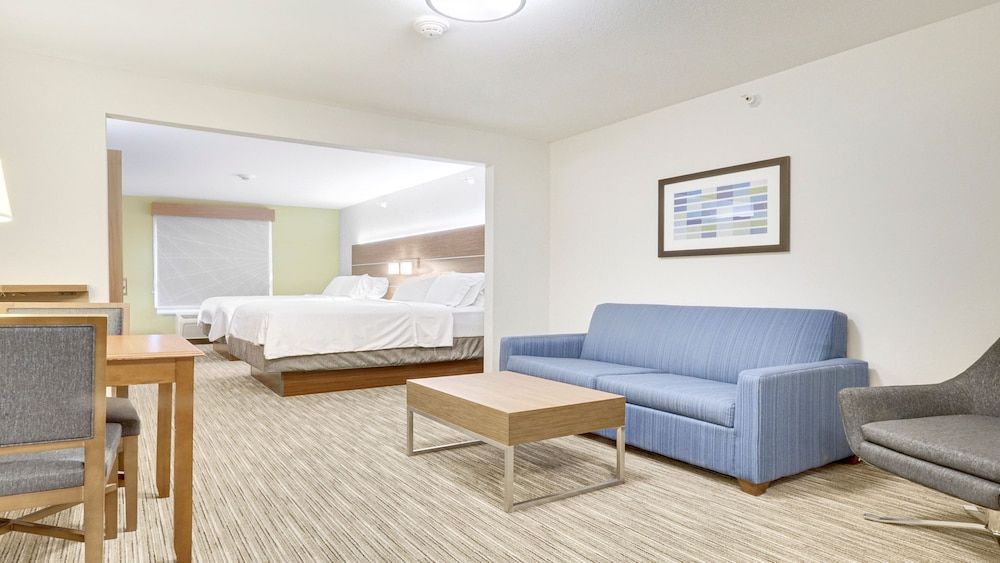 Holiday Inn Express & Suites Portland by IHG 3