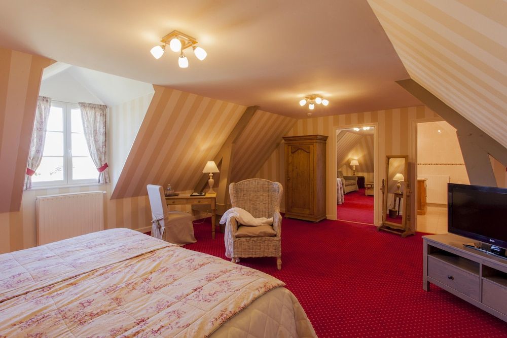 Le Fleuray Hotel & Restaurant 3