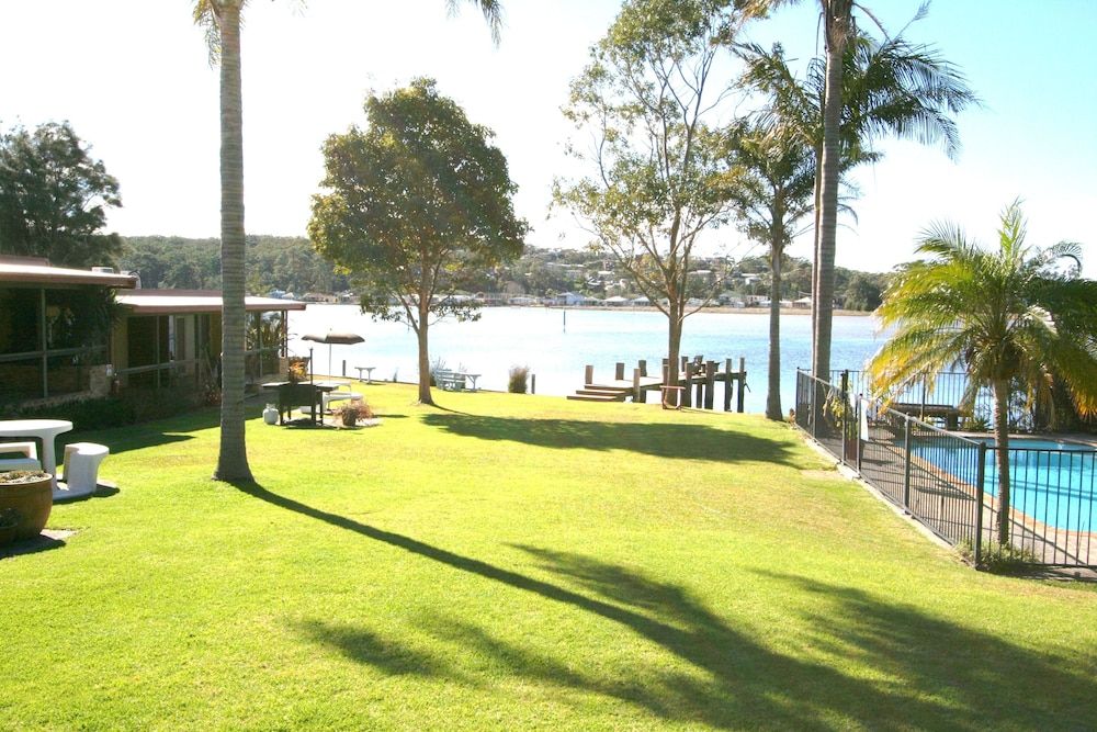 Lake Edge Holiday Units -1 estrellas en Burrill Lake
