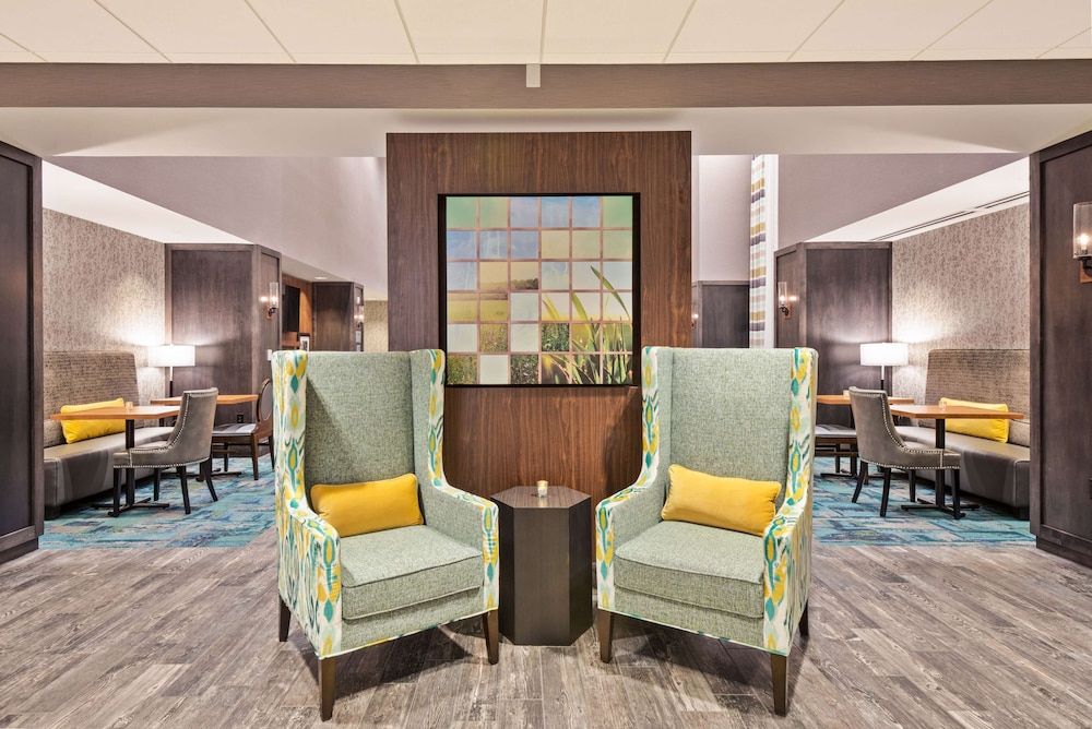 Hampton Inn & Suites North Huntingdon-Irwin 3