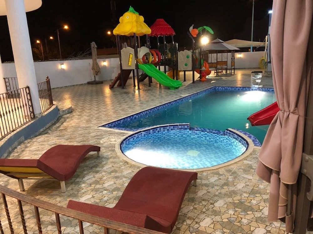 Alyal Chalets -1 estrellas en Al Khīrān
