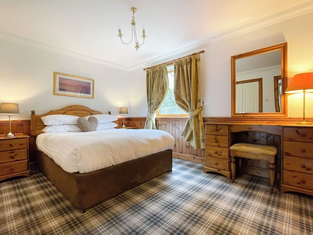 Loch Lomond Luxury Lodges 3