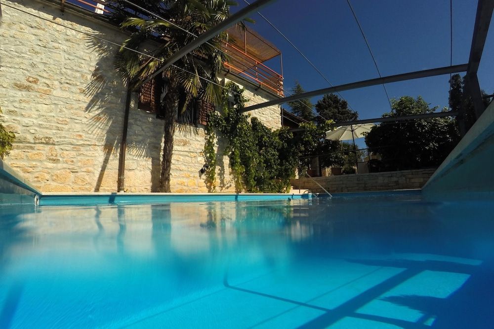 Appartment House Peresiji 3 estrelas em Peresiji