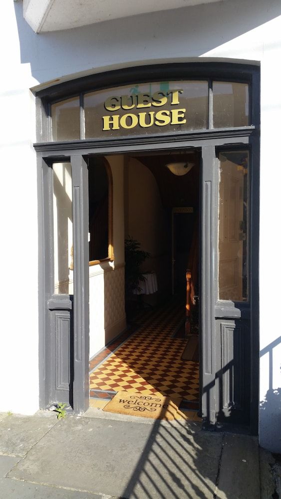 Myles Creek Guesthouse 2