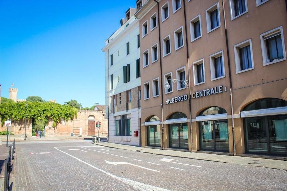 Hotel Centrale 3 estrellas en Este