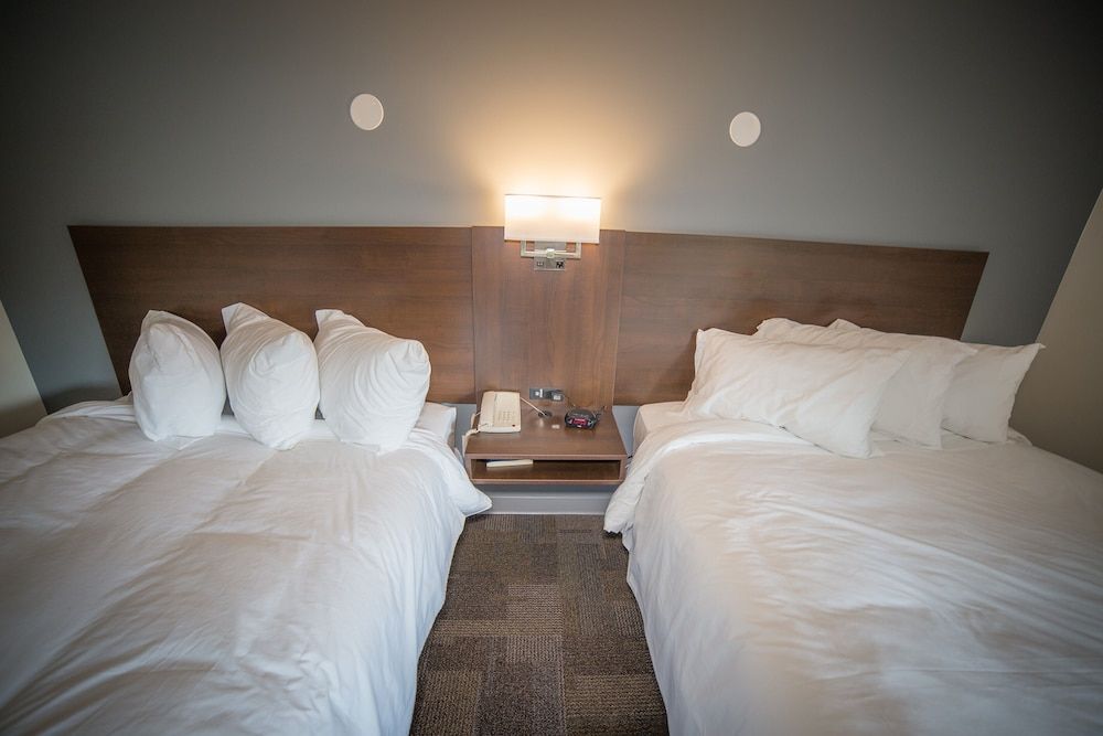 Bedrock Motel 3