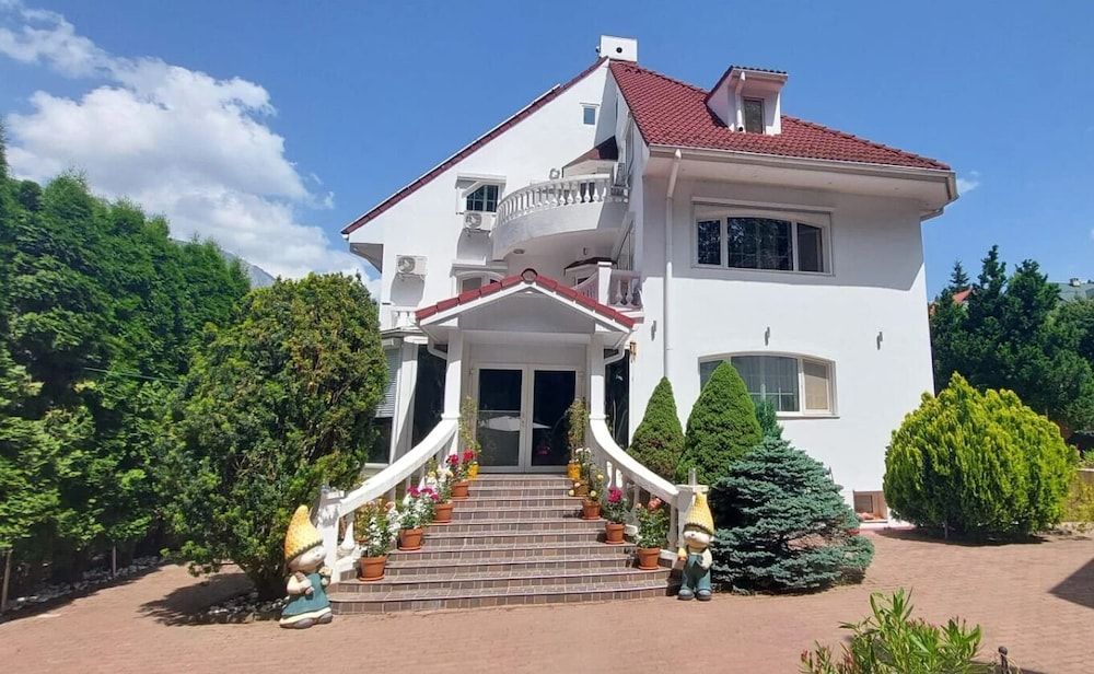Boutique Hotel Club Austria 5 estrelas em Bușteni