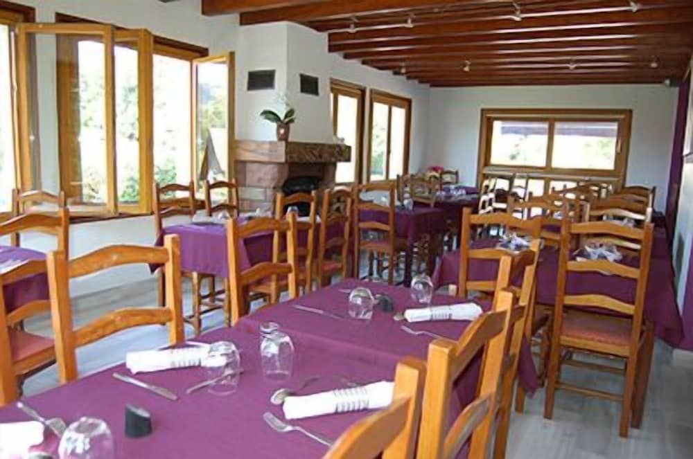 Auberge de la Poirie 2 estrellas en Tendon