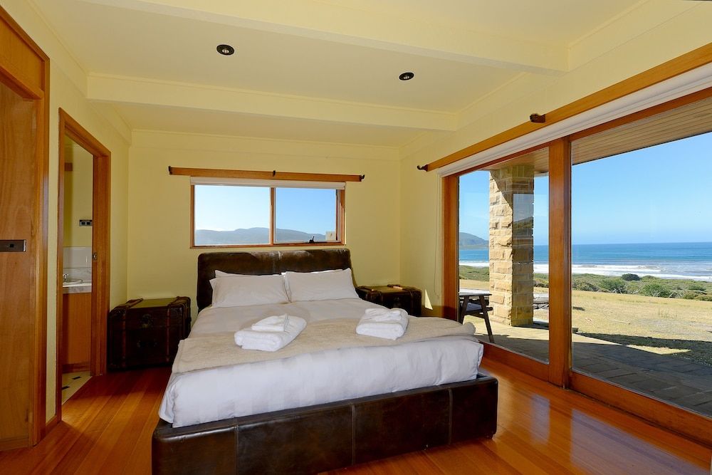 Cloudy Bay Villa 3