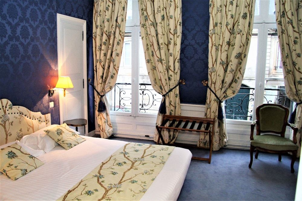 Hotel Le Regent 3 estrellas en Villers-Cotterêts