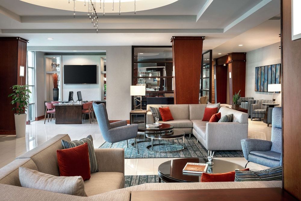 DoubleTree by Hilton San Francisco Airport North Bayfront 2