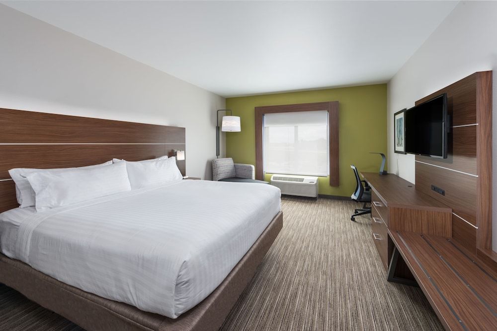 Holiday Inn Express Troy by IHG 3