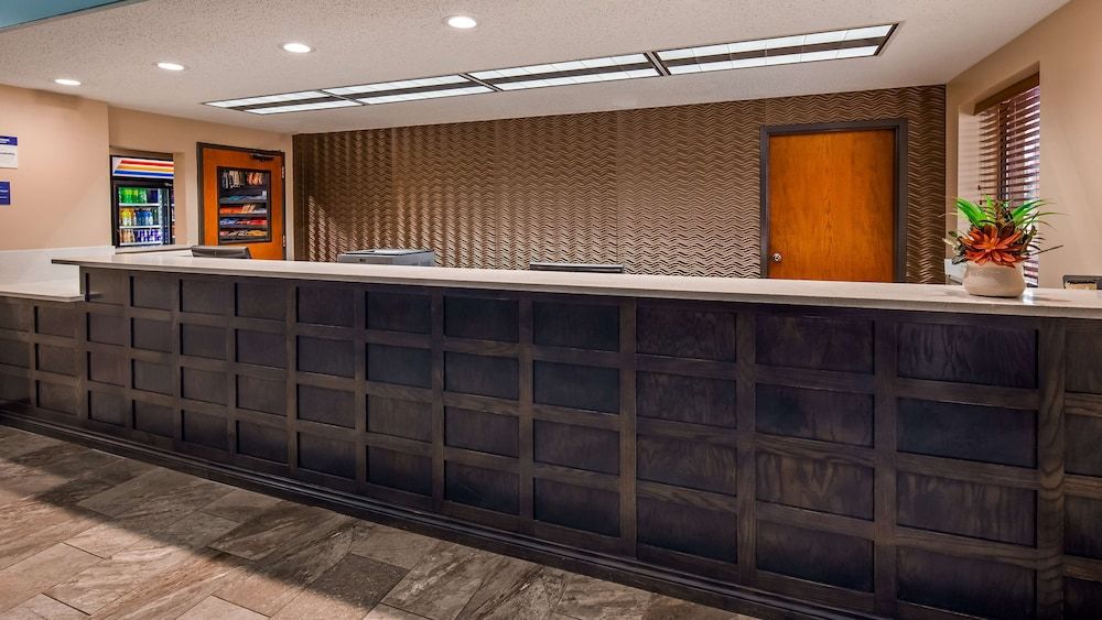 Best Western Warren Hotel 3