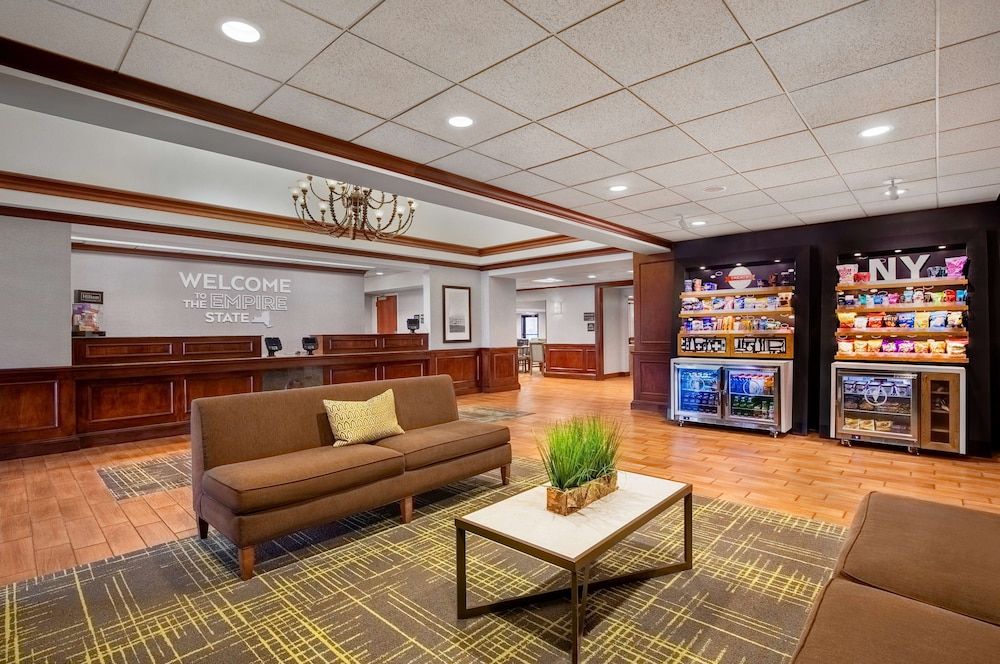 Hampton Inn Long Island-Brookhaven 3