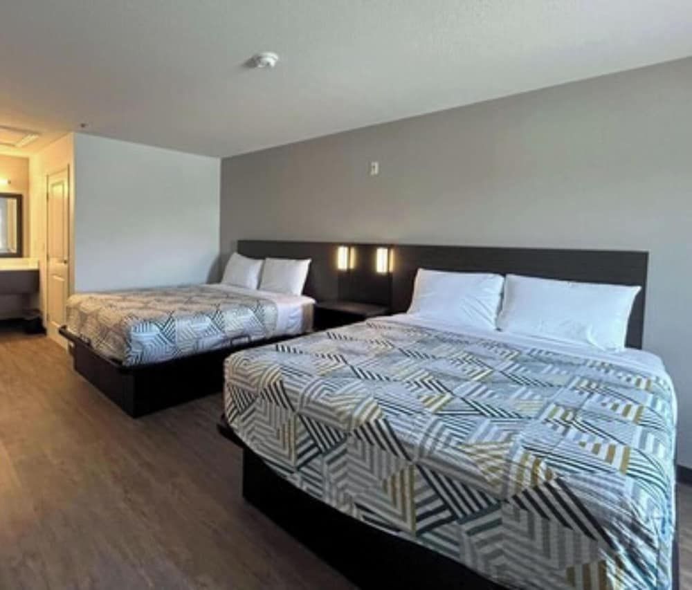 Motel 6 Lake Elsinore, CA 3