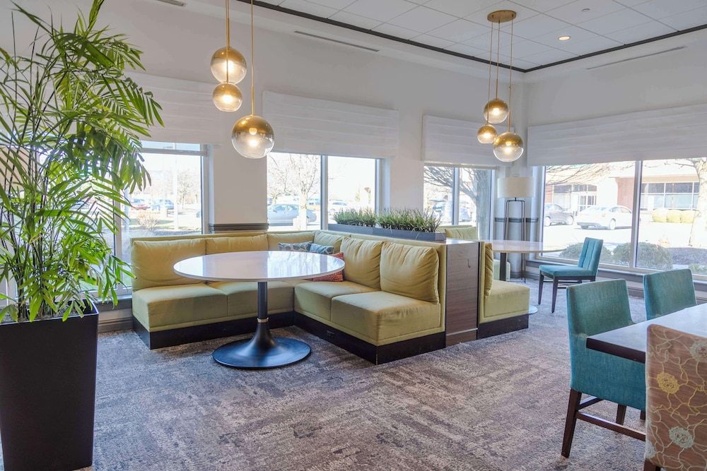 Hilton Garden Inn Pittsburgh/Southpointe 2
