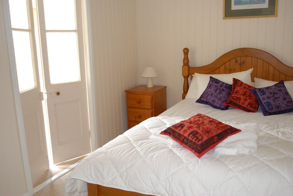 Twisted Gum Cottage 2