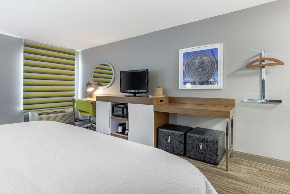 Hampton Inn Brookhaven 3