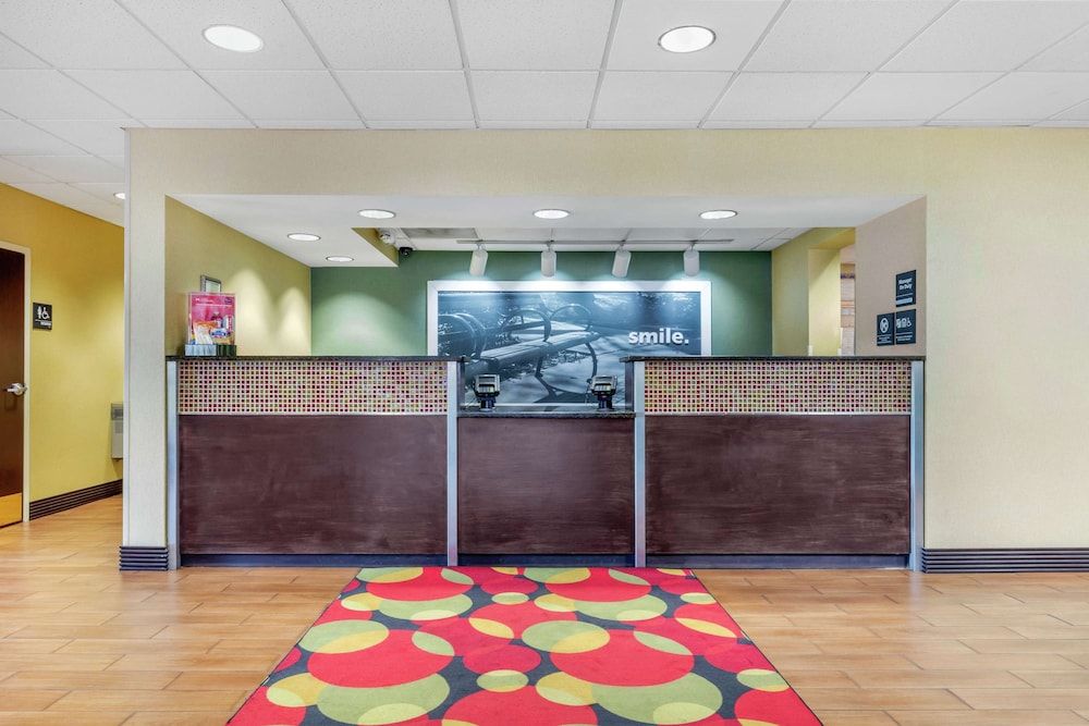 Hampton Inn Brookhaven 2