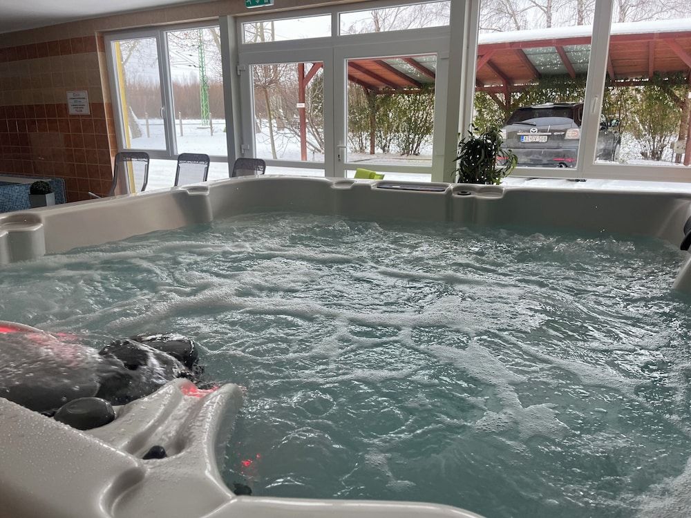 Arkánum Wellness Hotel 2 estrellas en Balatonmáriafürdő