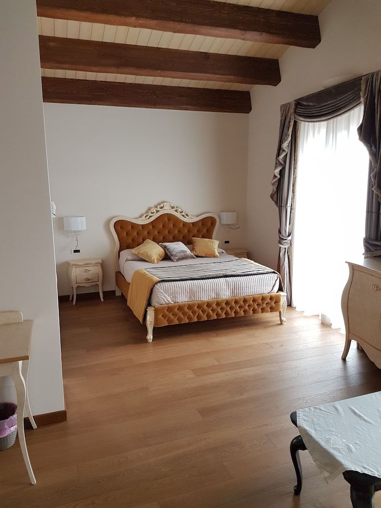 Agriturismo De Luca -1 estrellas en Mozzagrogna