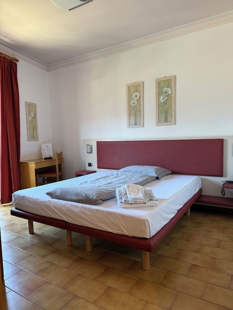 Euro Hotel 3