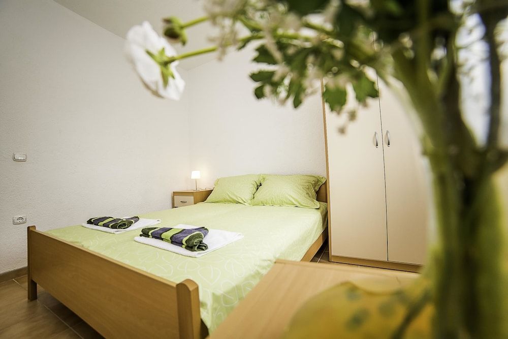 Apartments Bakula 3