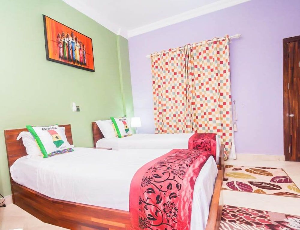 Triple Hill Hotel 3
