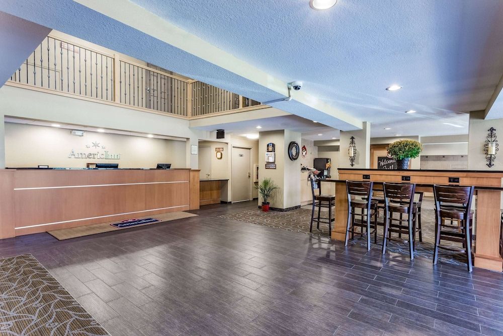 AmericInn by Wyndham Burnsville 2