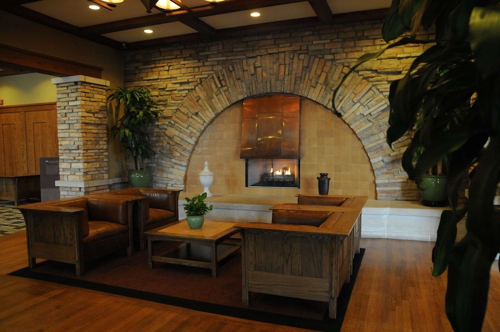 DoubleTree by Hilton Libertyville - Mundelein 2