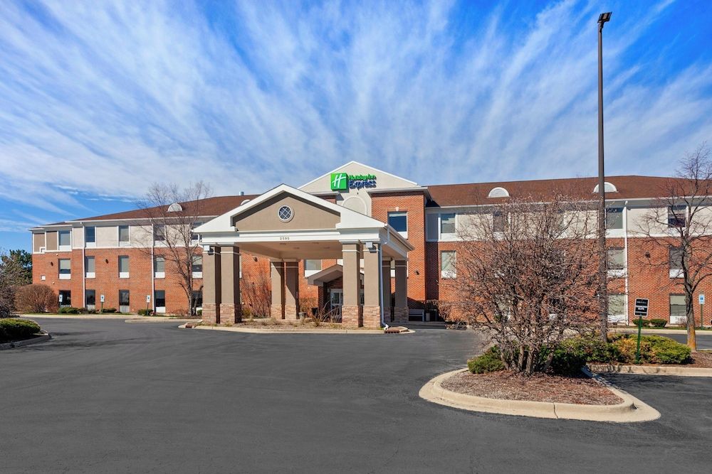 Holiday Inn Express Hotel & Suites Chicago-Algonquin by IHG 3 estrellas en Algonquin