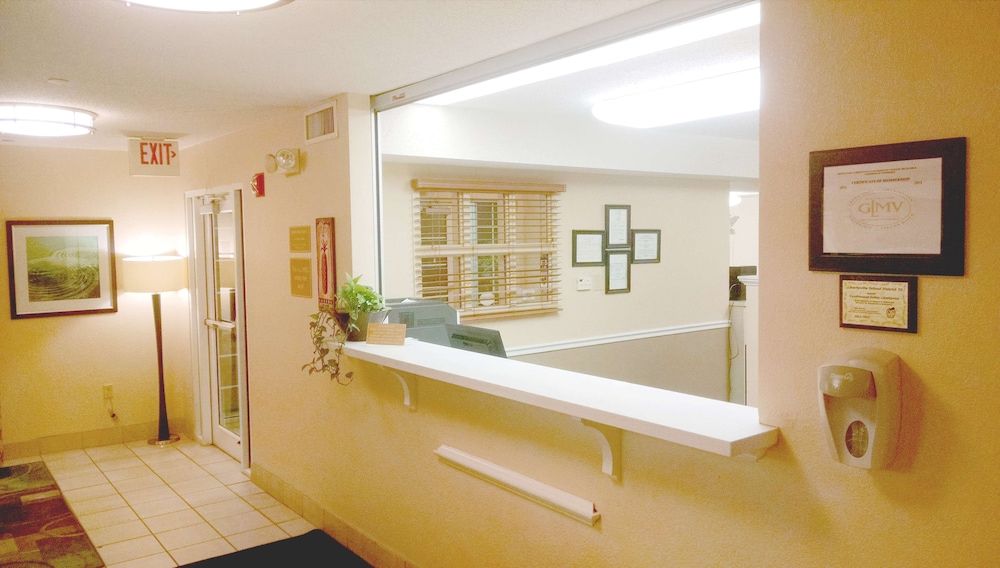 Sonesta Simply Suites Chicago Libertyville 3