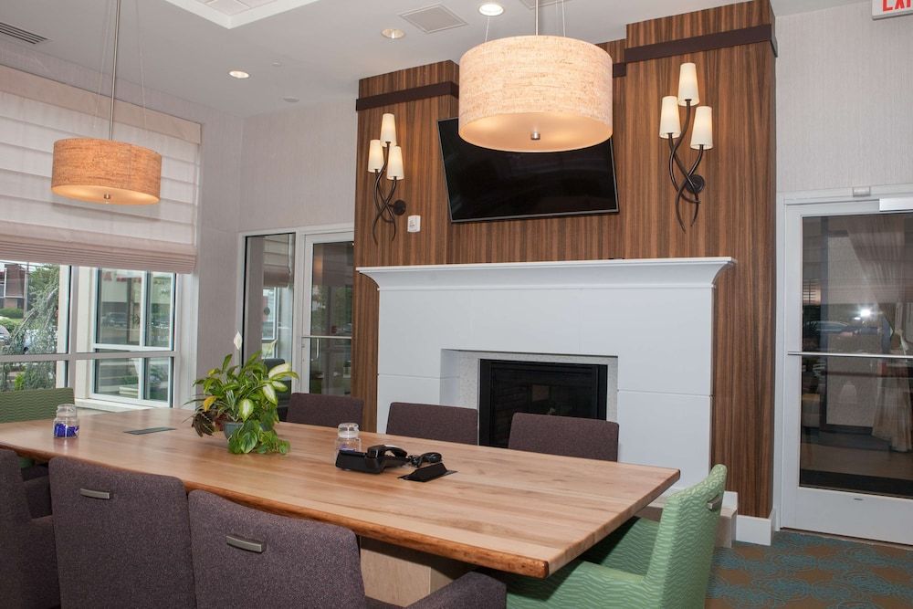 Hilton Garden Inn Springfield 2
