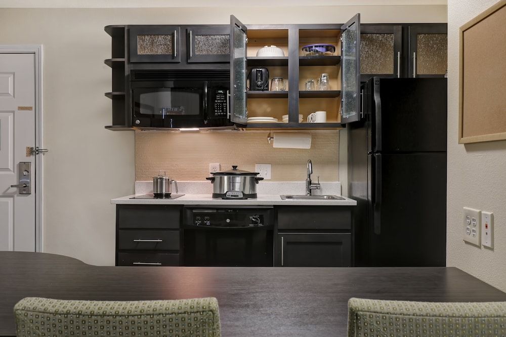 Candlewood Suites Indianapolis - South by IHG 3