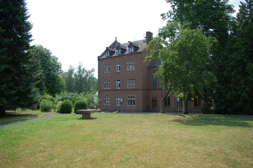 Stiftsberg Bildungs und Freizeitzentrum -1 estrellas en Kyllburg