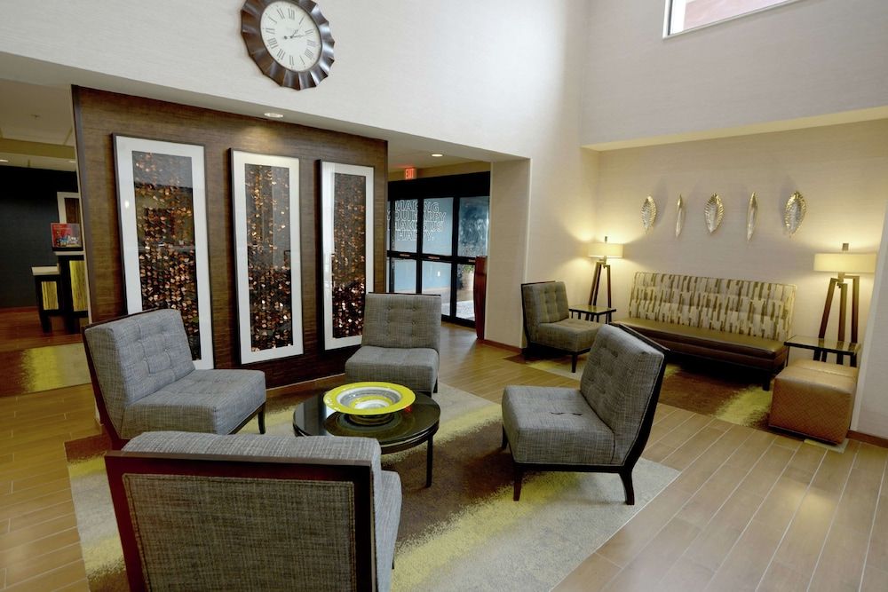 Hampton Inn & Suites Ponca City 3