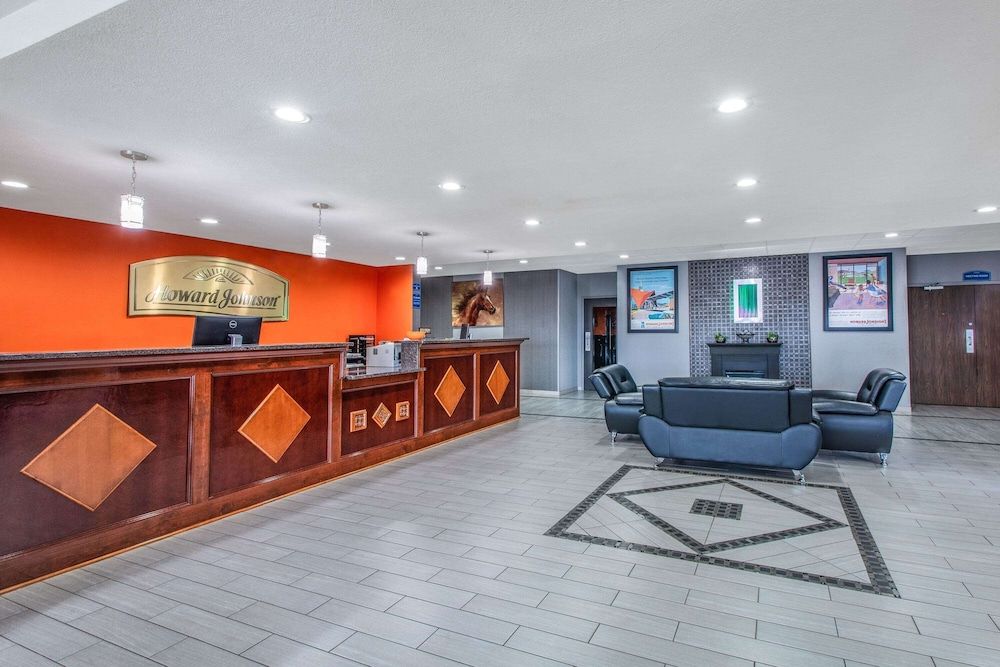 Howard Johnson by Wyndham Lexington 3