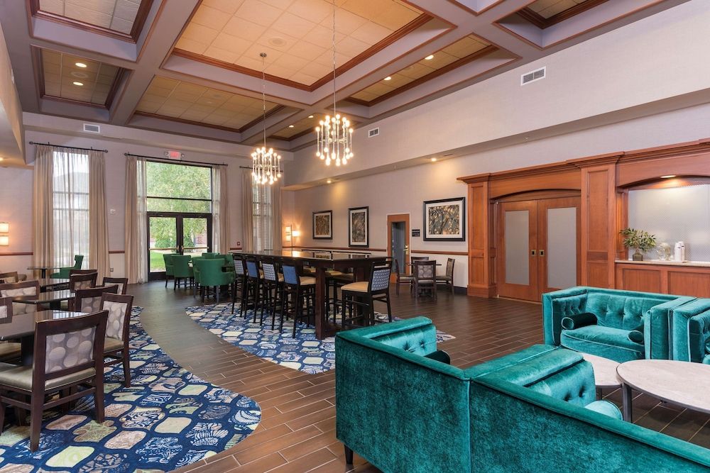 Hampton Inn & Suites East Lansing/Okemos 3