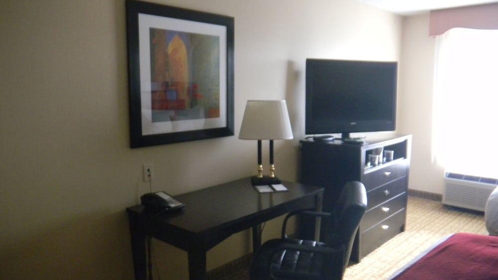 DoubleTree by Hilton Springdale 3