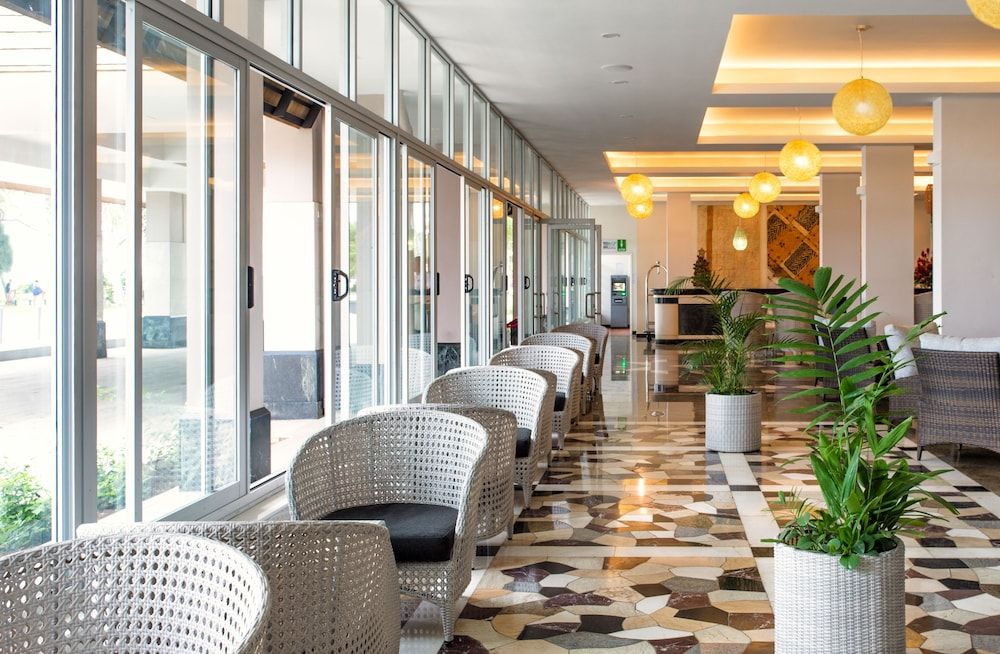 Tanoa International Dateline Hotel 2